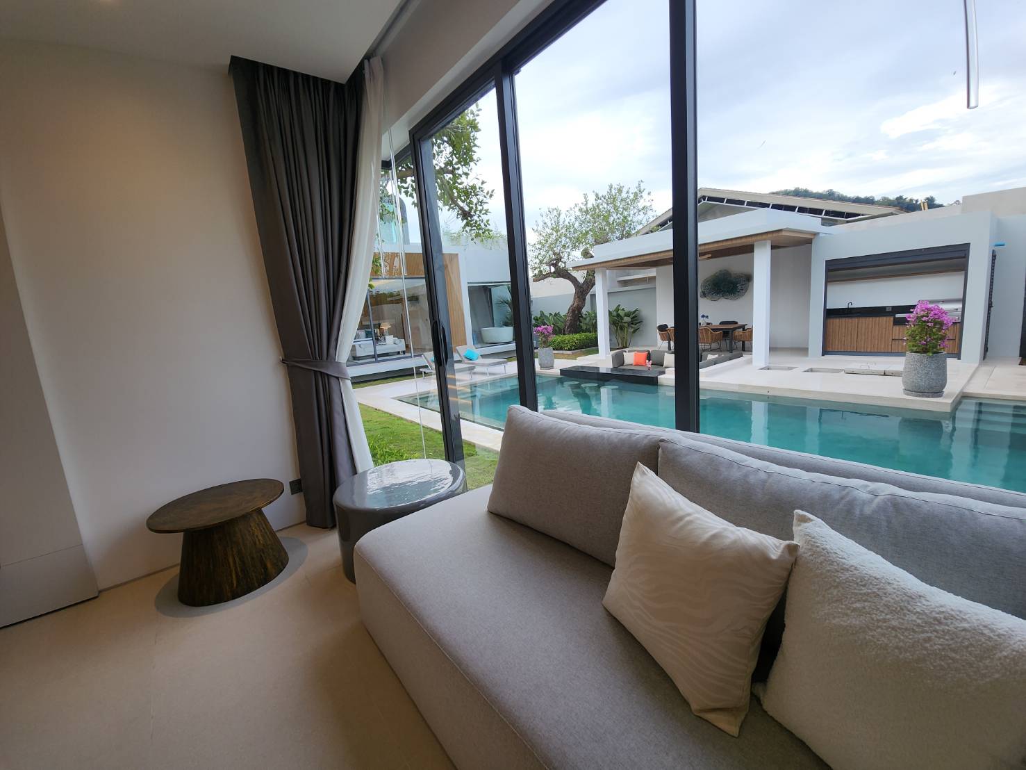 Wilawan Luna Vista 22